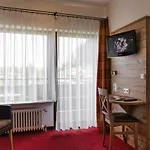 Hoehenhotel & Restaurant Kalikutt מלון