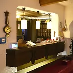 Hoehenhotel & Restaurant Kalikutt אופנאו