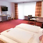 Hoehenhotel & Restaurant Kalikutt מלון אופנאו