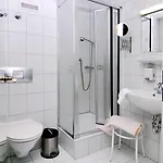 Hoehenhotel & Restaurant Kalikutt מלון