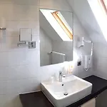 Hoehenhotel & Restaurant Kalikutt מלון