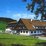 מלון Hoehenhotel & Restaurant Kalikutt אופנאו
