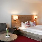 מלון Hoehenhotel & Restaurant Kalikutt אופנאו