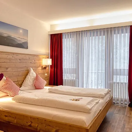 Hoehenhotel & Restaurant Kalikutt Szálloda 3*