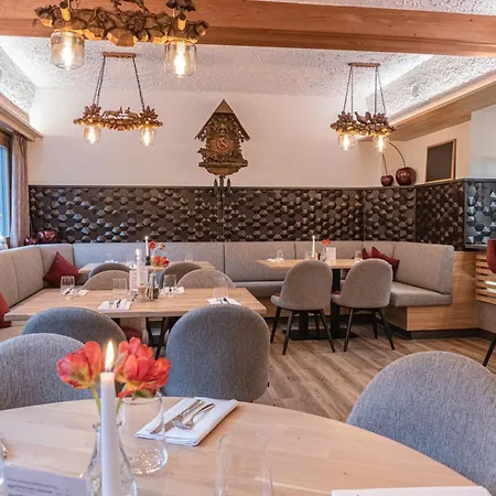 Hoehenhotel & Restaurant Kalikutt מלון