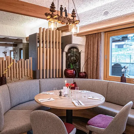 Hoehenhotel & Restaurant Kalikutt מלון 3*
