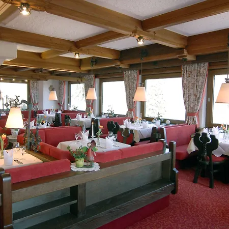 Szálloda Hoehenhotel & Restaurant Kalikutt 3*