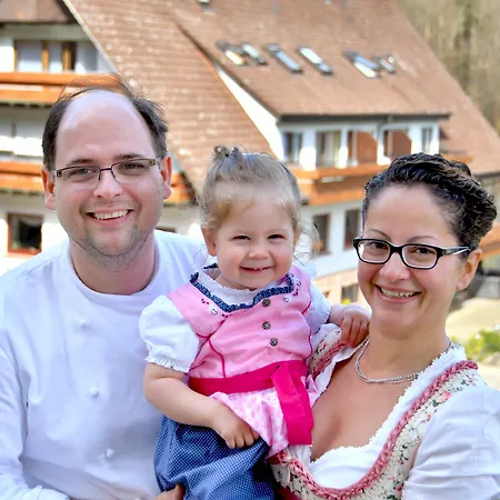 Hoehenhotel & Restaurant Kalikutt Szálloda