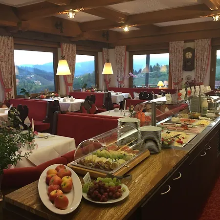 Hoehenhotel & Restaurant Kalikutt אופנאו