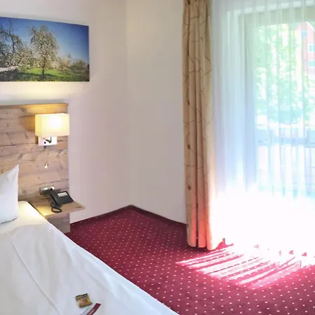 Hoehenhotel & Restaurant Kalikutt Szálloda